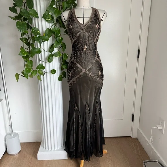 Caché Flapper Vintage Beaded Gown - Picture 3 of 8